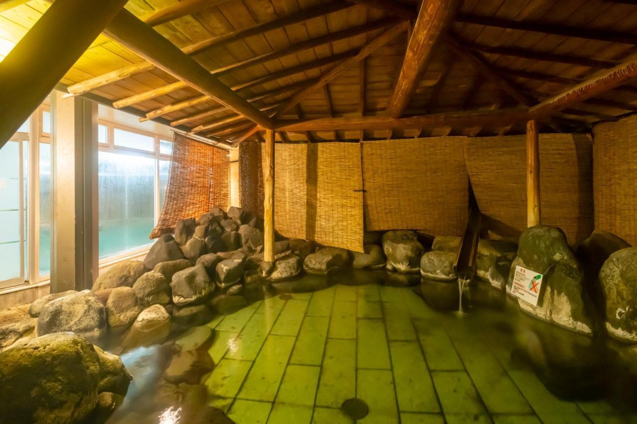 Senkeien Tsukioka Hotel Kaminoyama Buitenkant foto