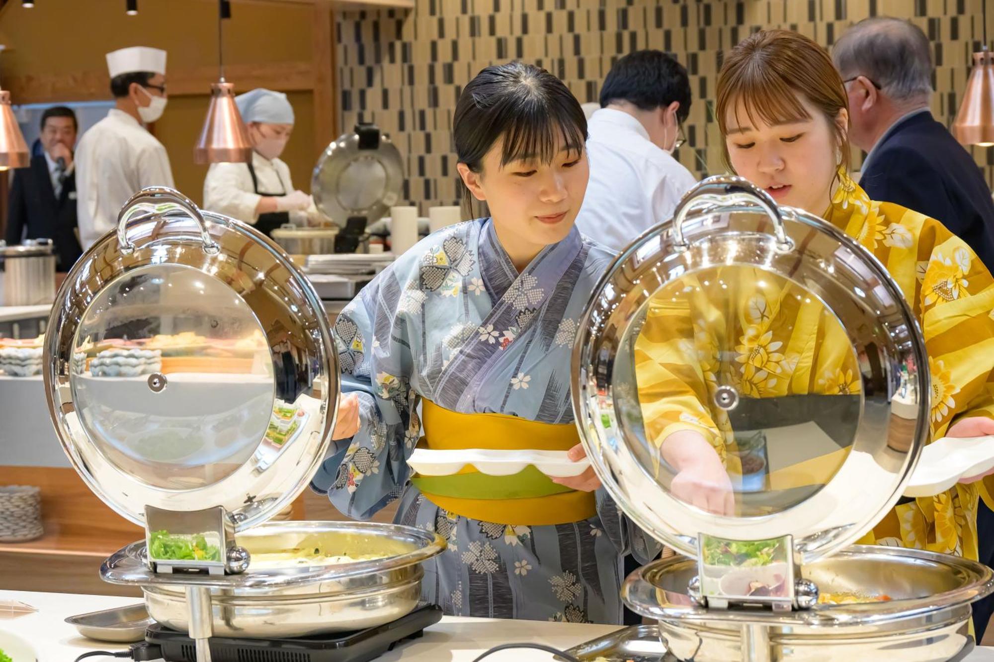 Senkeien Tsukioka Hotel Kaminoyama Buitenkant foto