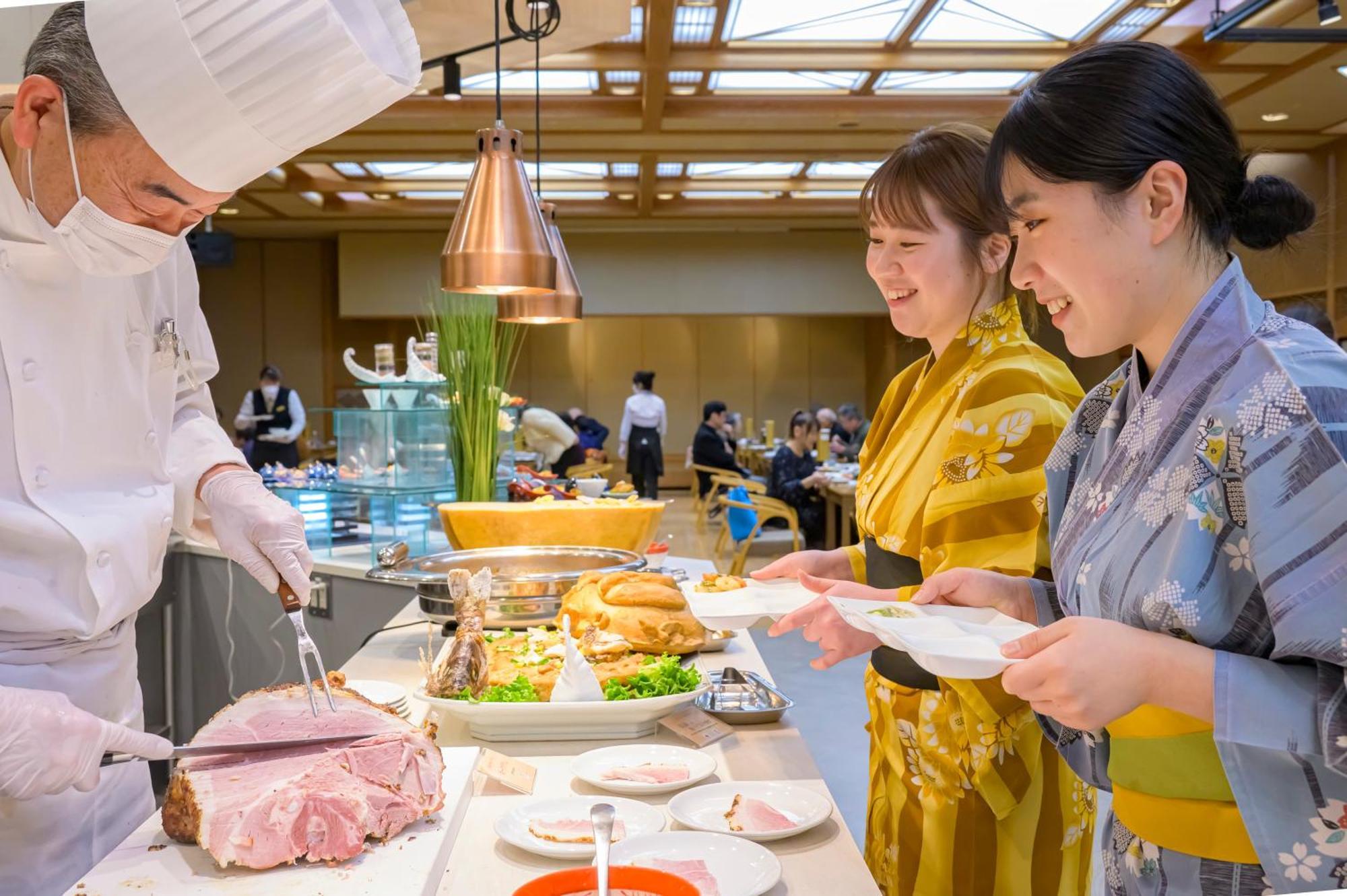 Senkeien Tsukioka Hotel Kaminoyama Buitenkant foto