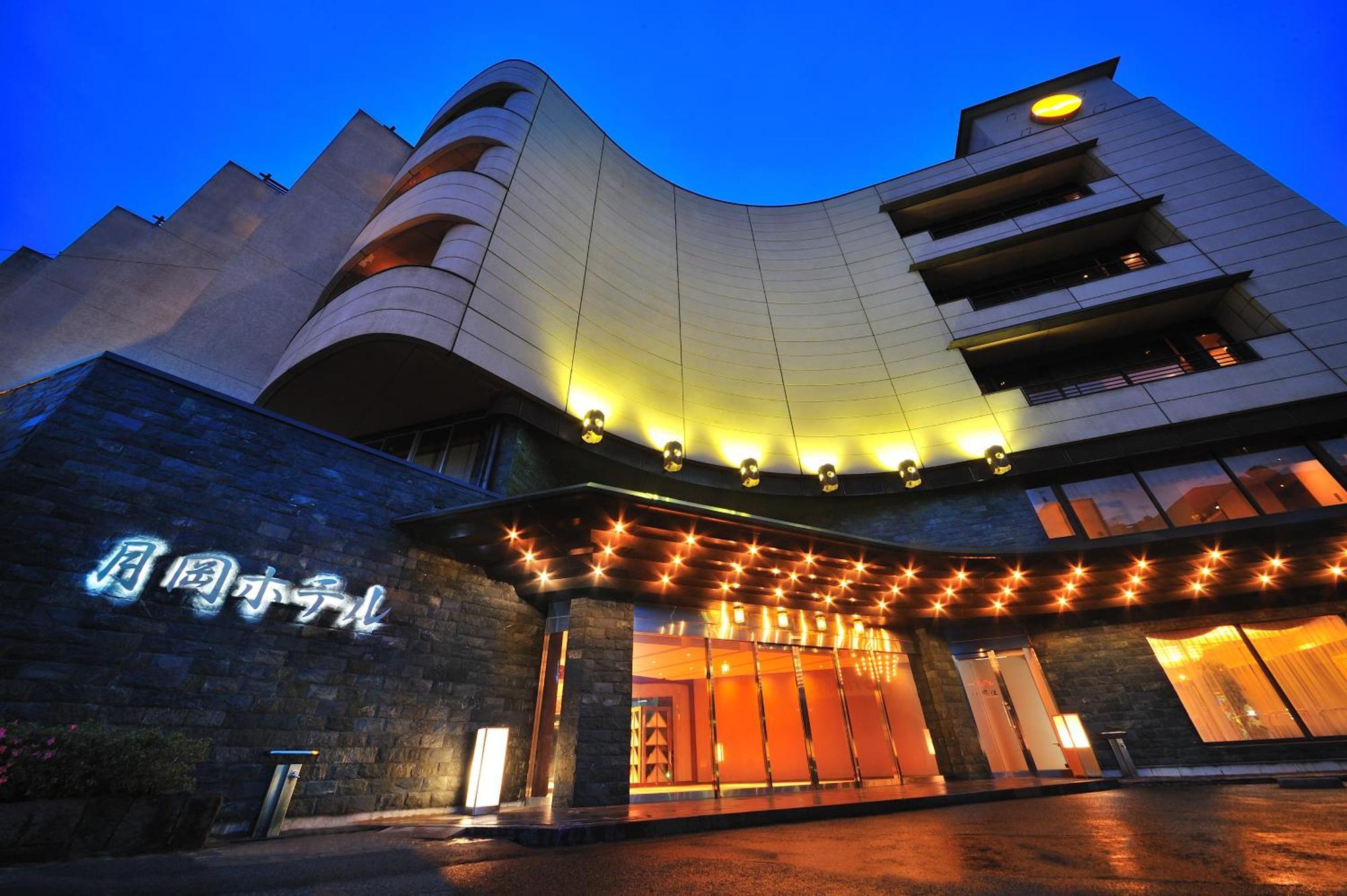 Senkeien Tsukioka Hotel Kaminoyama Buitenkant foto