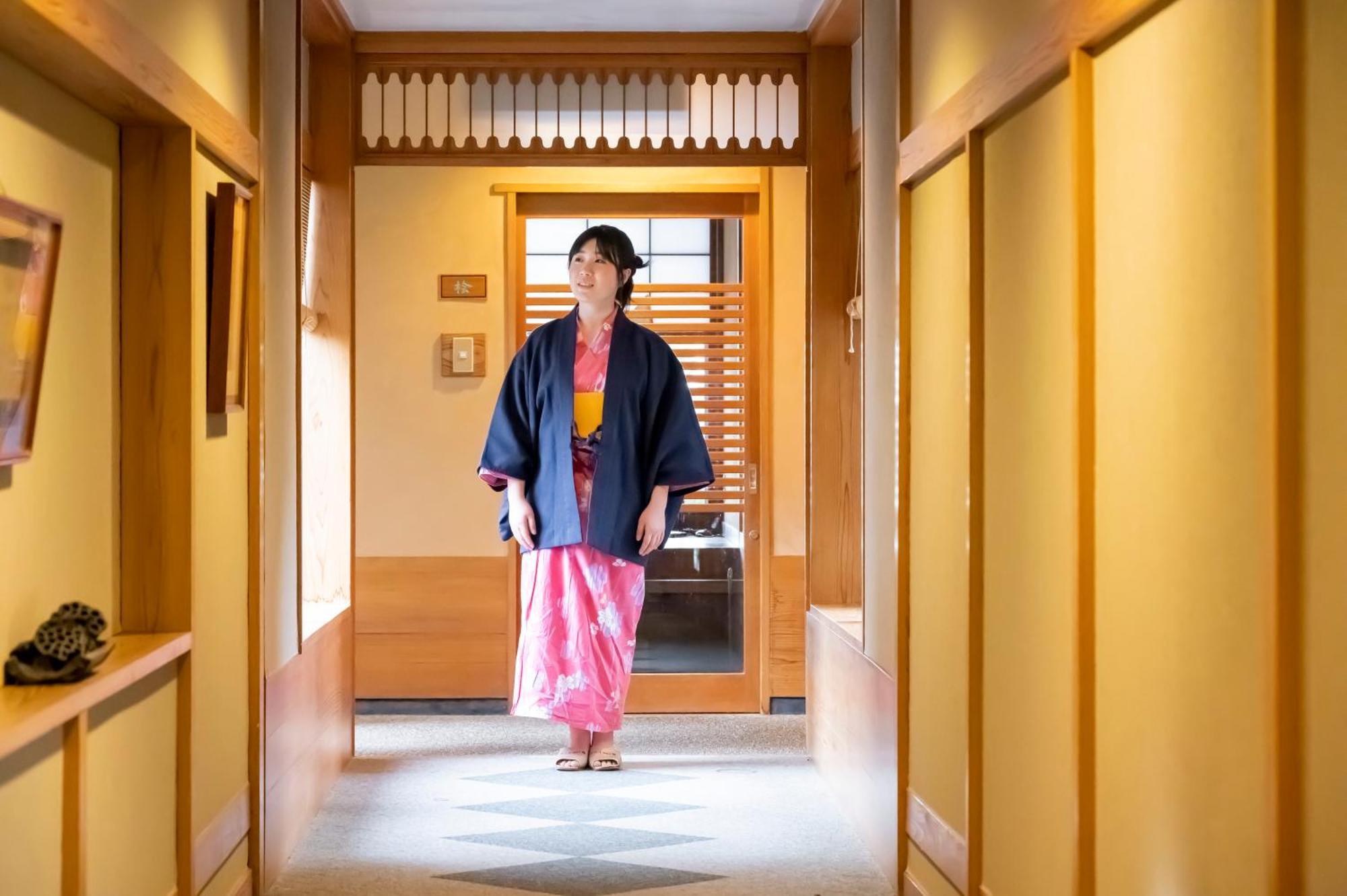 Senkeien Tsukioka Hotel Kaminoyama Buitenkant foto