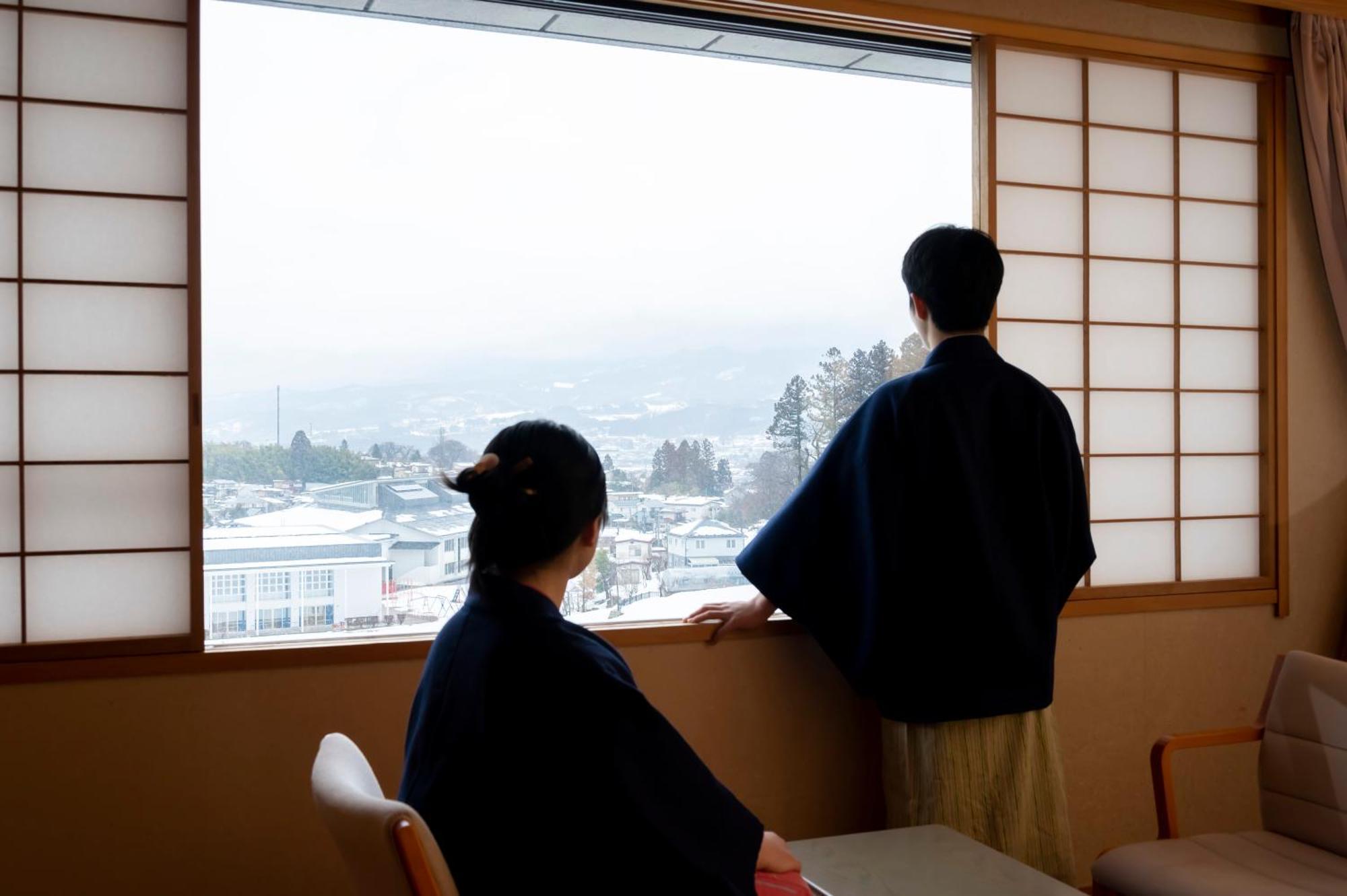 Senkeien Tsukioka Hotel Kaminoyama Buitenkant foto